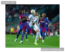 登哥大师级别的传球，从约维奇头顶而过落到小波特手里上篮命中！